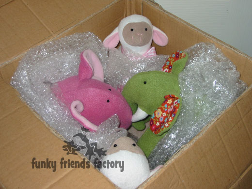 Simplicity toy pattern 2921 Pauline McArthur - Funky Friends Factory