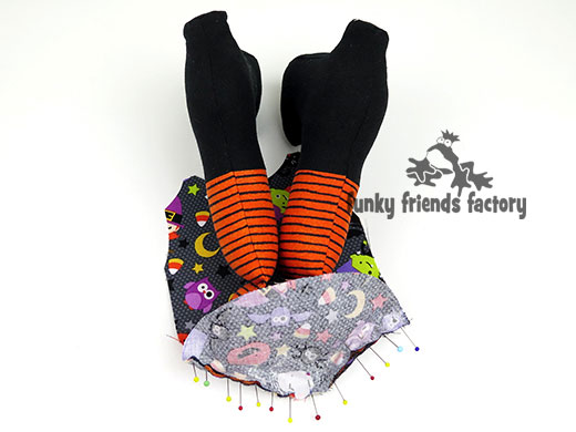 sew base to front - legs in between