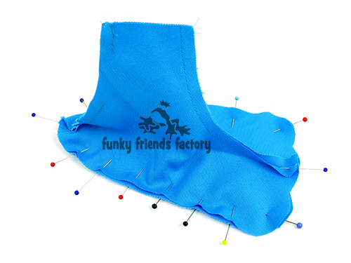 9b.feet-footpads