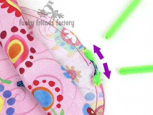 TIP hide wire in seams