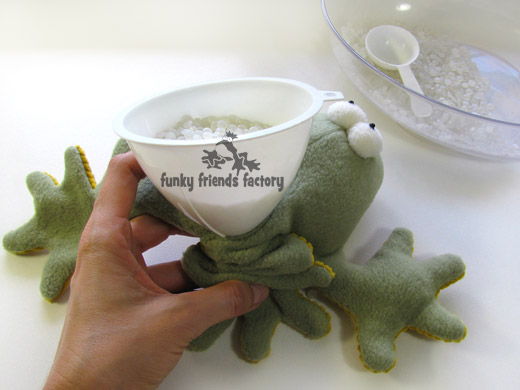 11.Frog-plush-pattern-beanbag-pellets