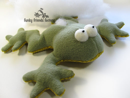 12.Frog-plush-toy-pattern-stuff-body