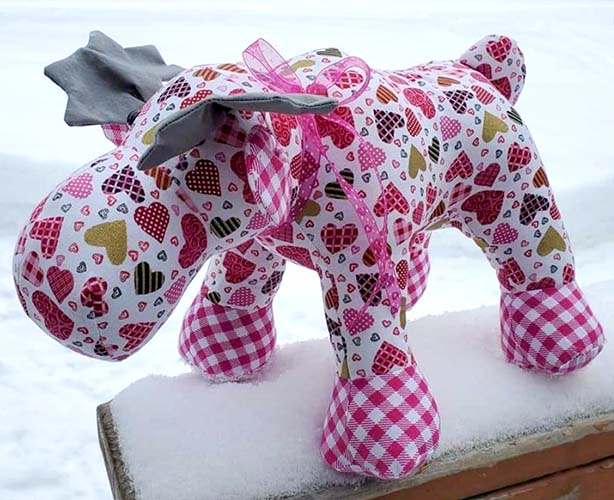 Moose pattern sewn by StaceyParsons