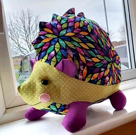 Hedgehog pattern sewn by ElsaMinor