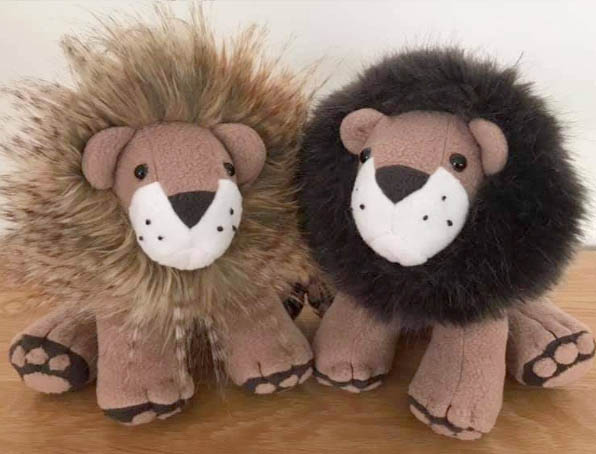 Larry Lion Pattern sewn by ChristinePeasrson