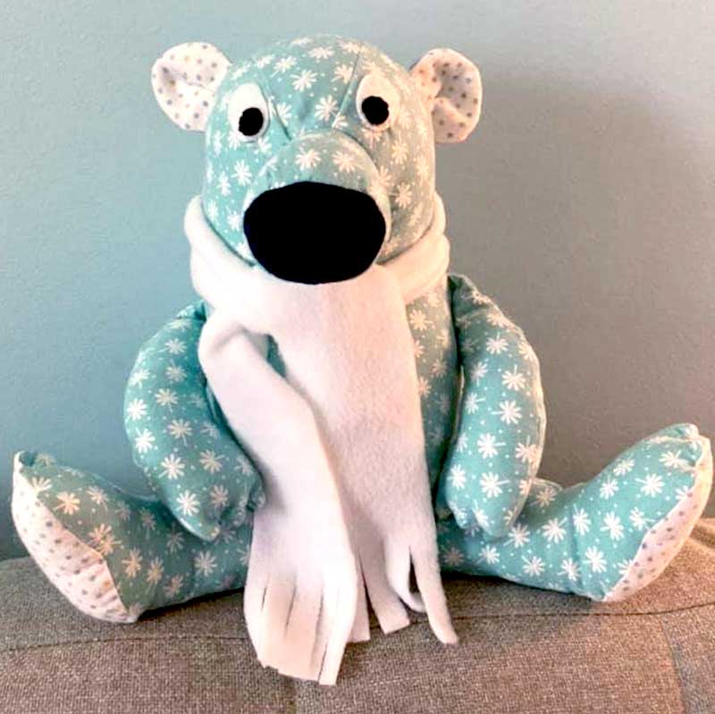 Polar Bear Pattern sewn by-Monique-methot.jpg