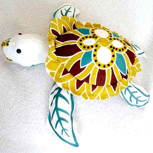 Stu Sea Turtle pattern is a perfect for “fussy cutting”, customization and personalization!